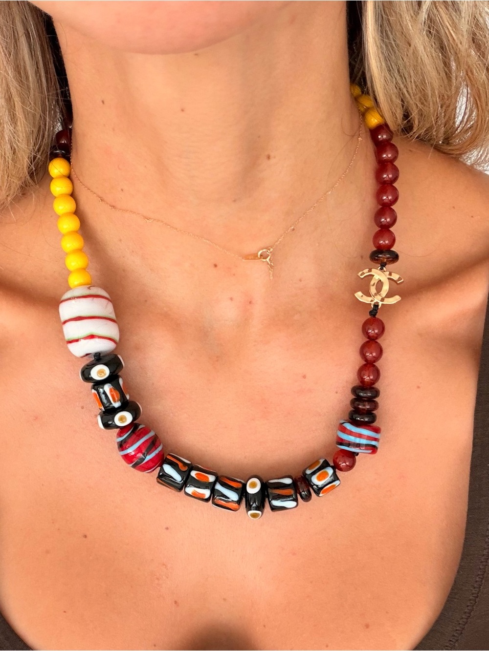 ♥️CHANEL Multicolor Beaded Necklace with Gold CC Charm♥️ - Picture 3 of 8